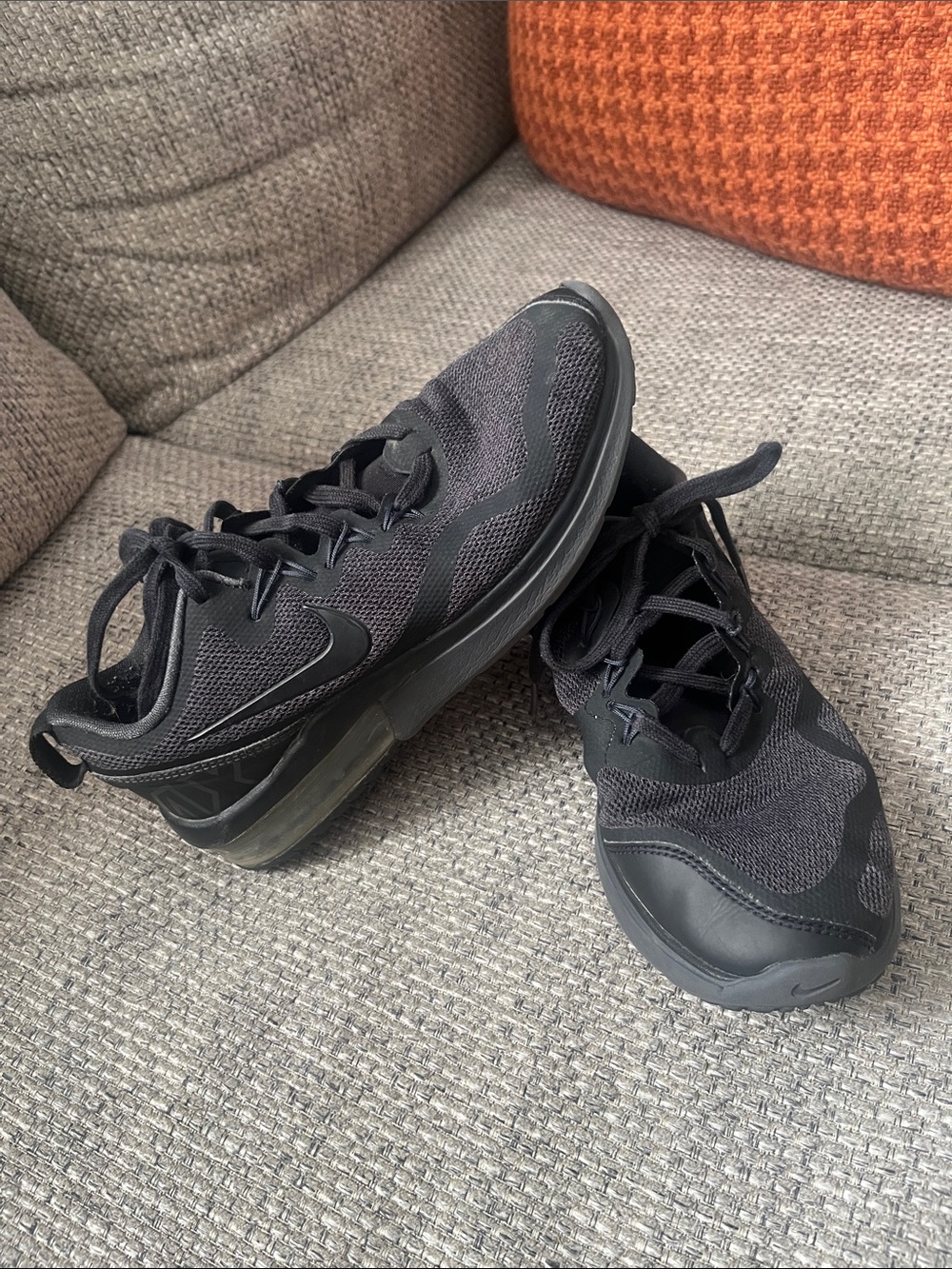 Nike Air Max Black Womens Lightweight Mesh Sneakers